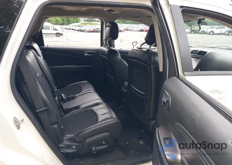 2018 Dodge Journey Crossroad Awd z USA, uszkodzony, nr VIN 3C4PDDGG2JT387250